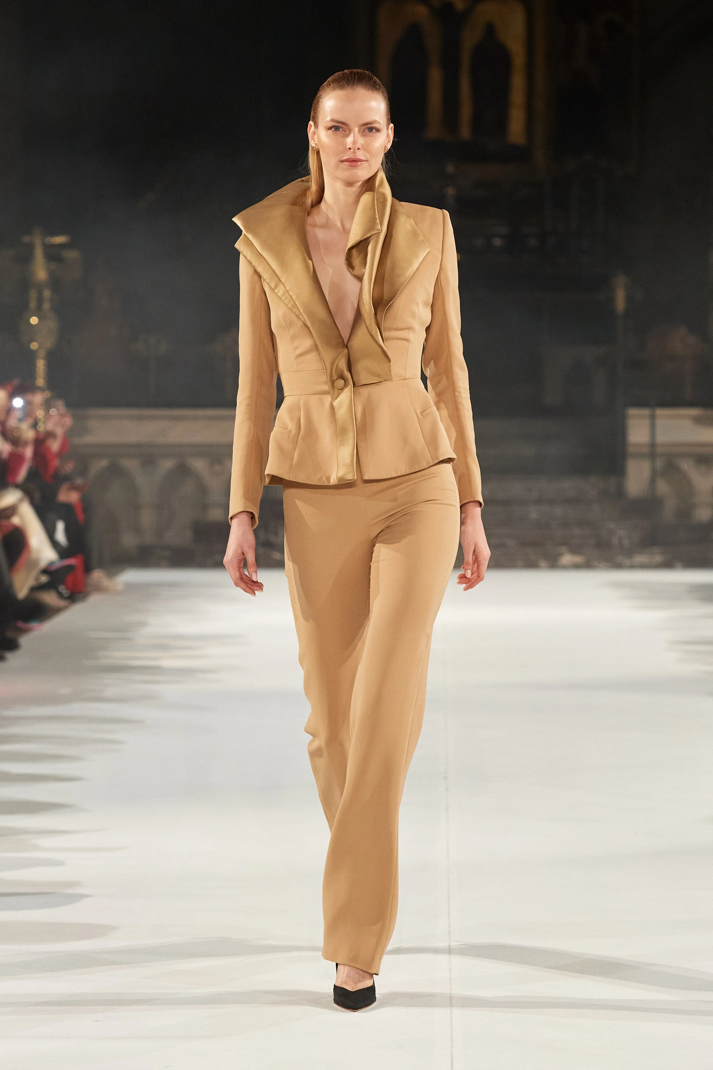 Fovari SS23 Couture — Fashion